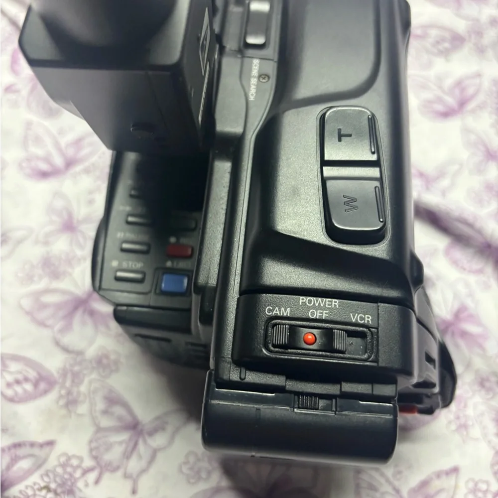Vintage RCA Autofocus Video Camera - Picture 6 of 7